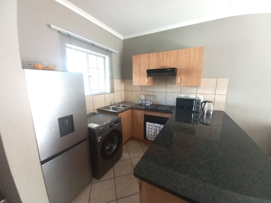 2 Bedroom Property for Sale in Waterval East North West